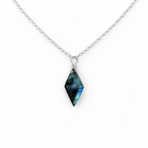 N7775 Labradorite Diamond Shaped Necklace